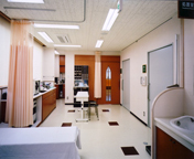 医療法人社団杉森医院 杉森クリニック 処置室